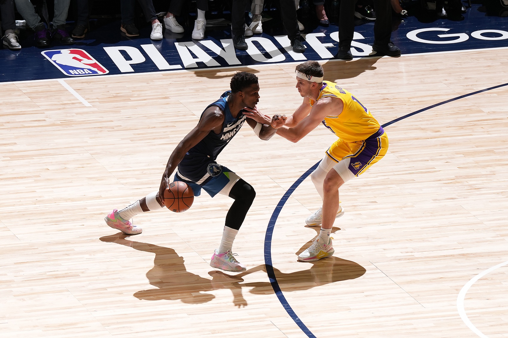 开元棋牌app-森林狼队继续努力训练，备战下一场对阵掘金队的比赛