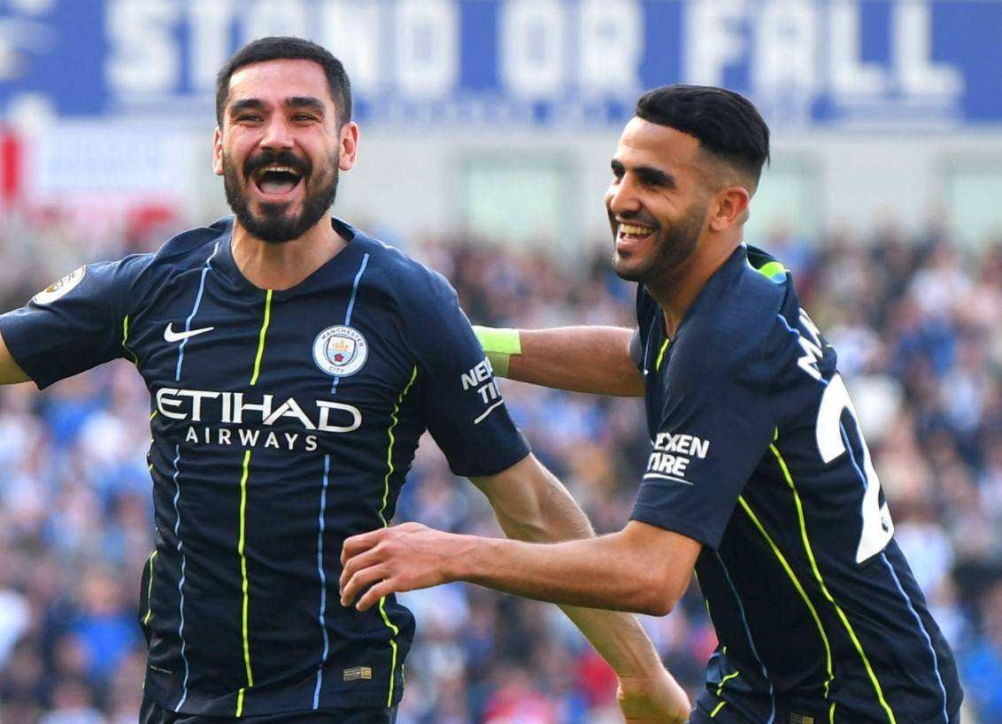 包含曼城双线开花，英超冠军希望再次升温的词条