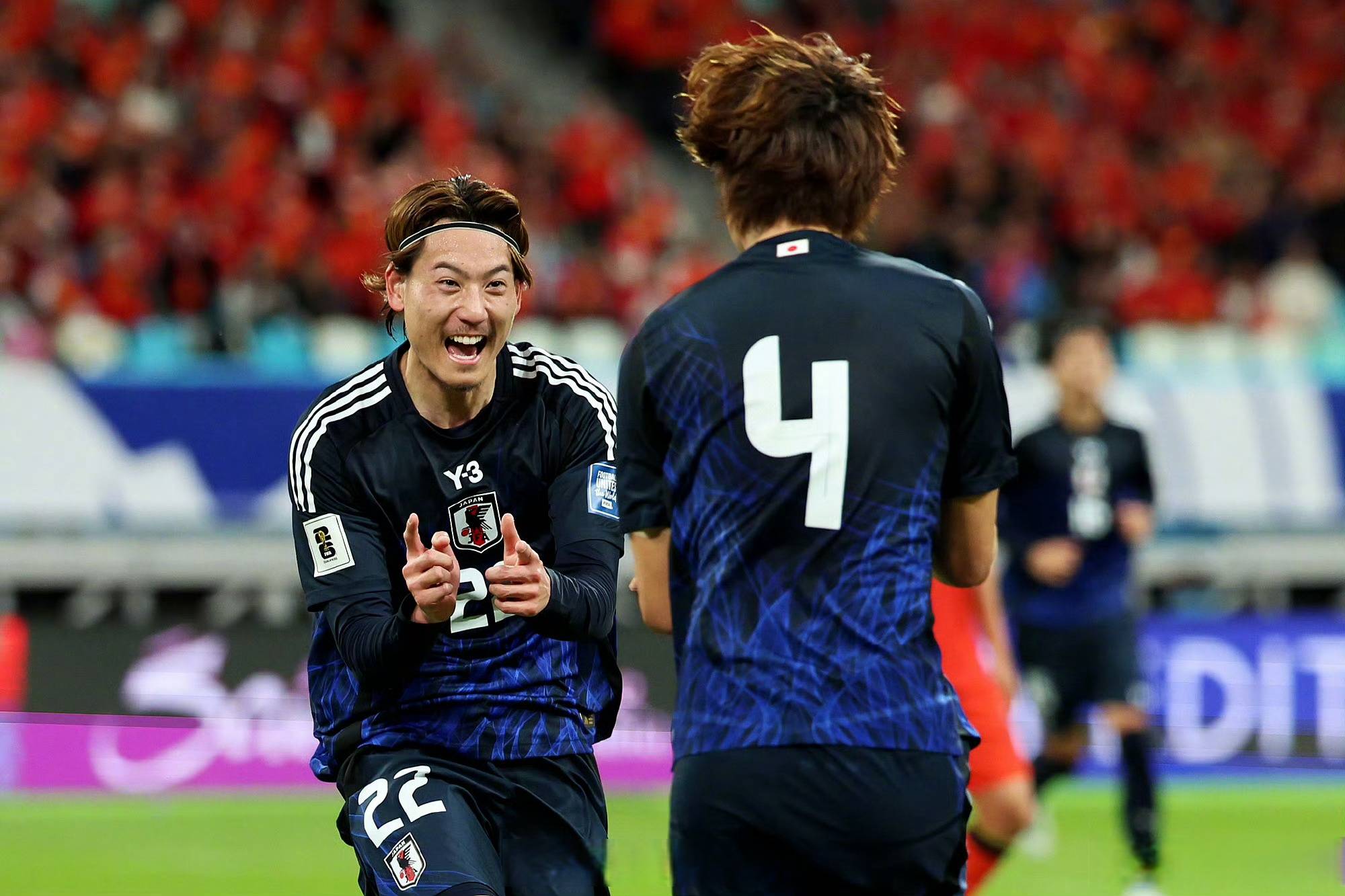 日本球员在国外比赛中表现出色，备受瞩目(日本球员在国外比赛中表现出色,备受瞩目的是)